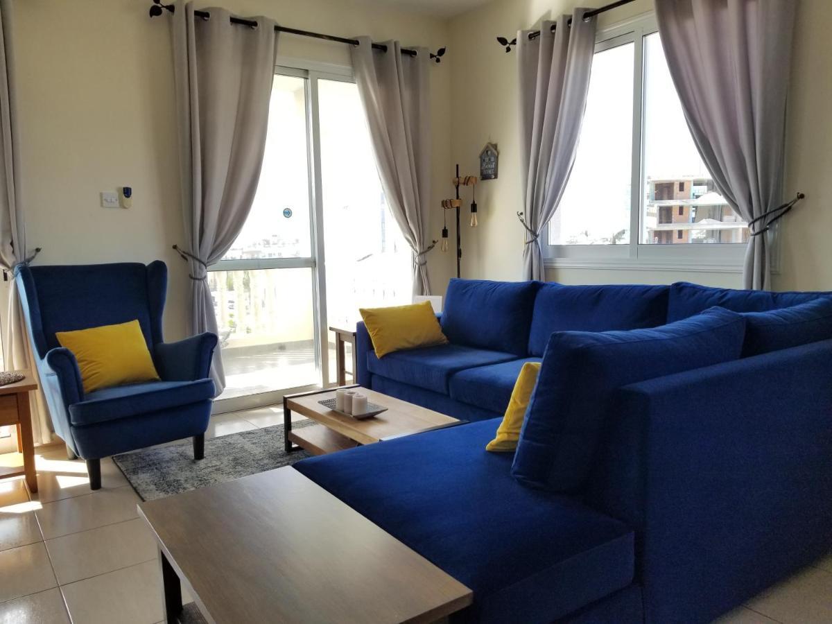 Penthouse Apartment Universal Пафос Экстерьер фото